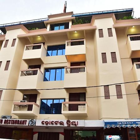 בובנשוואר Hotel Priya מראה חיצוני תמונה