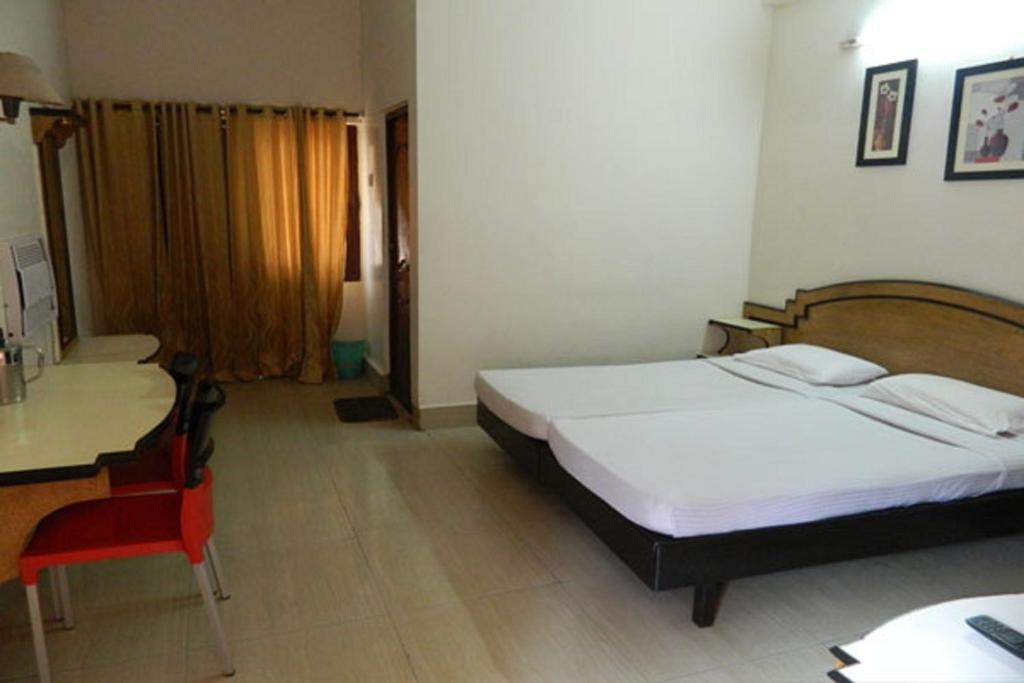 בובנשוואר Hotel Priya חדר תמונה